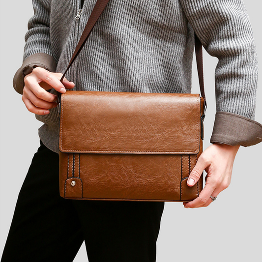 Bolsa Carteiro em Couro Milano