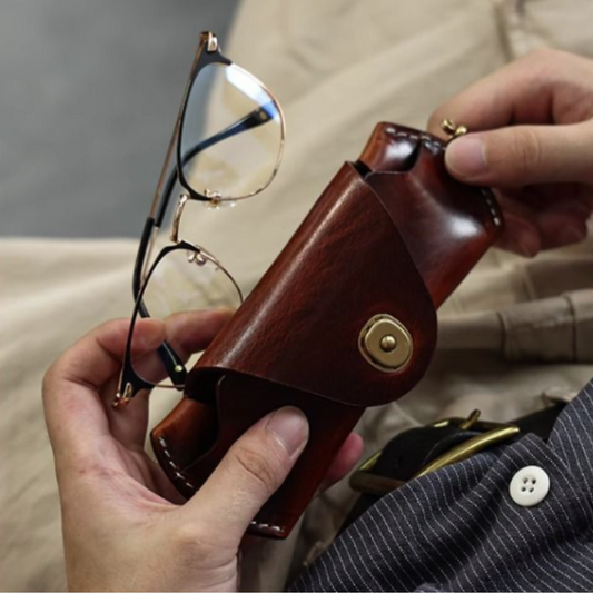 Porta Óculos em Couro