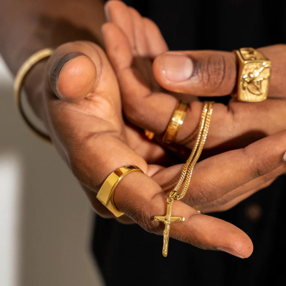 Colar Christ Ouro 18k