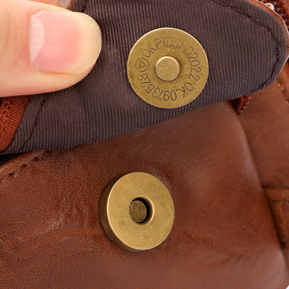 Necessaire de Couro - Jones