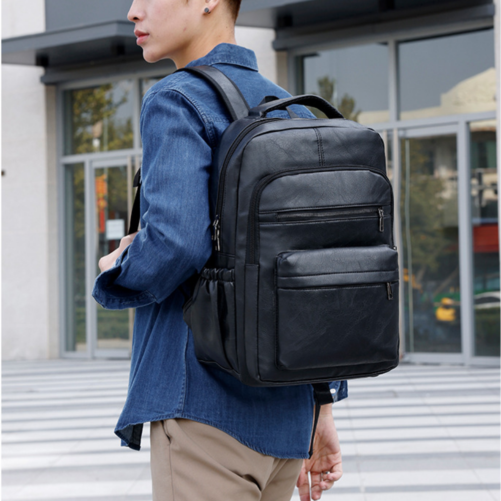 Mochila em Couro Oslo