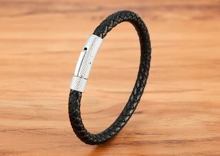 Pulseira Charles em Couro - Preta e Prateada