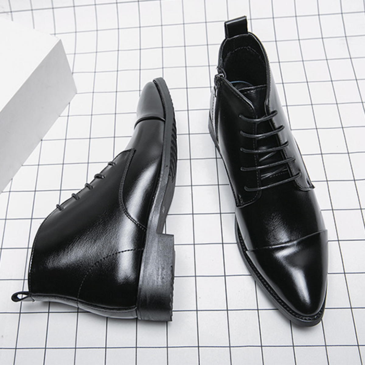 Bota Social Masculina em Couro Thomas