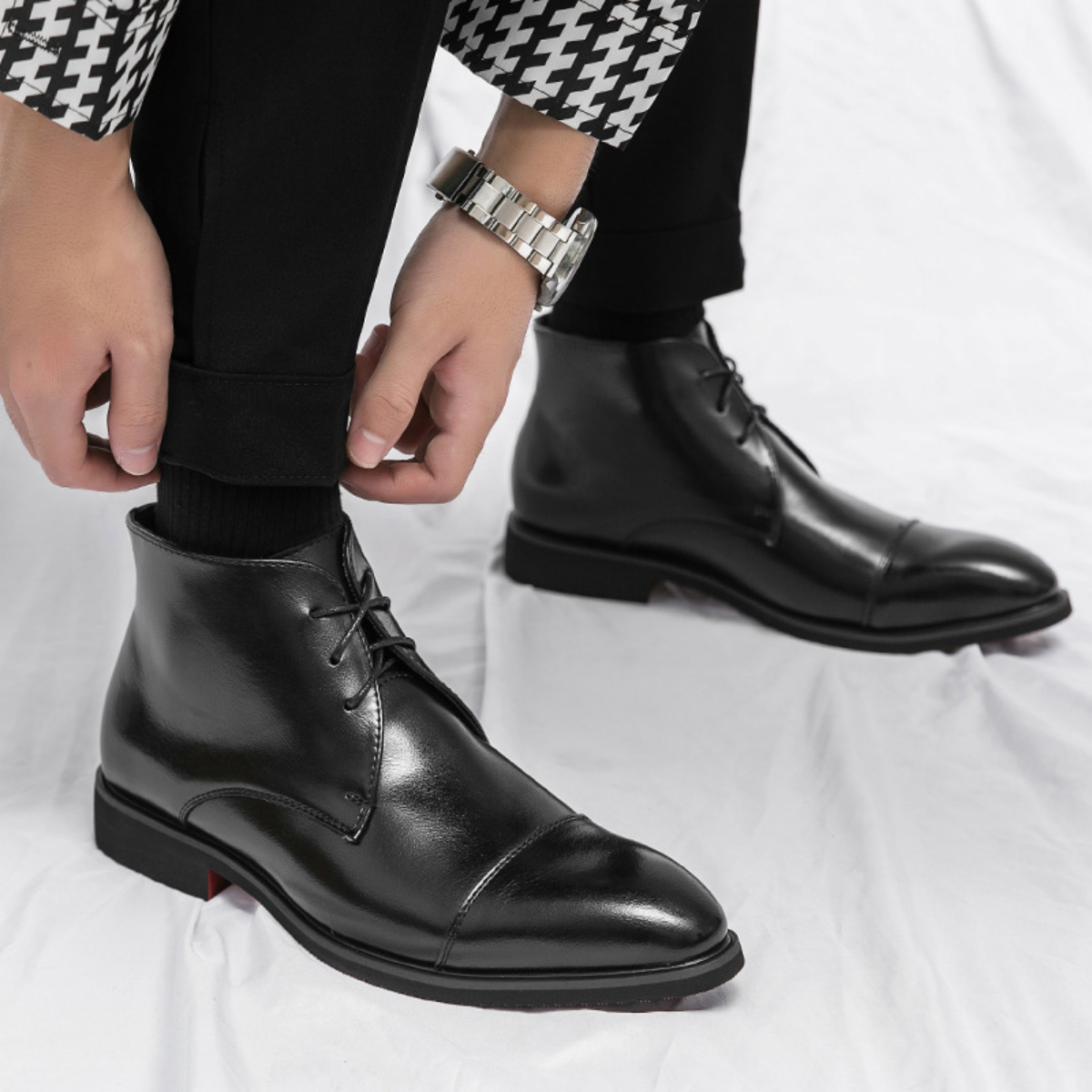 Bota Social Masculina em Couro Clark