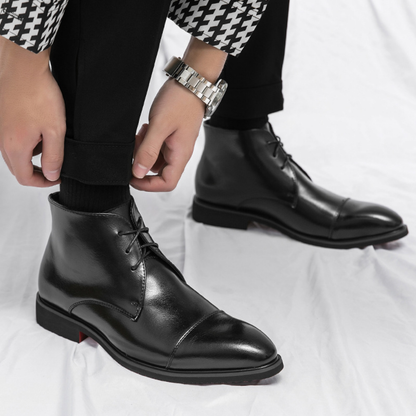 Bota Social Masculina em Couro Clark