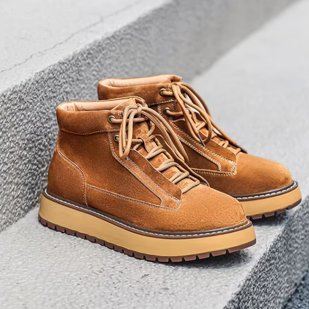 Bota Masculina em Camurça Legítima Octavius