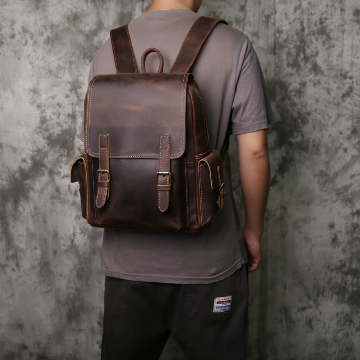 Mochila em Couro Legítimo Bamberg