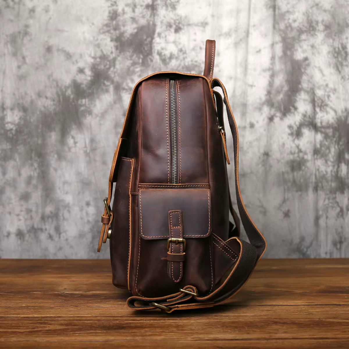Mochila em Couro Legítimo Bamberg