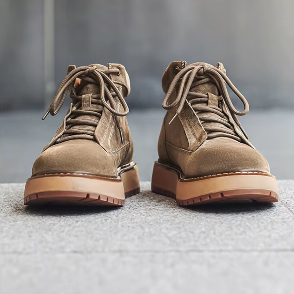 Bota Masculina em Camurça Legítima Octavius