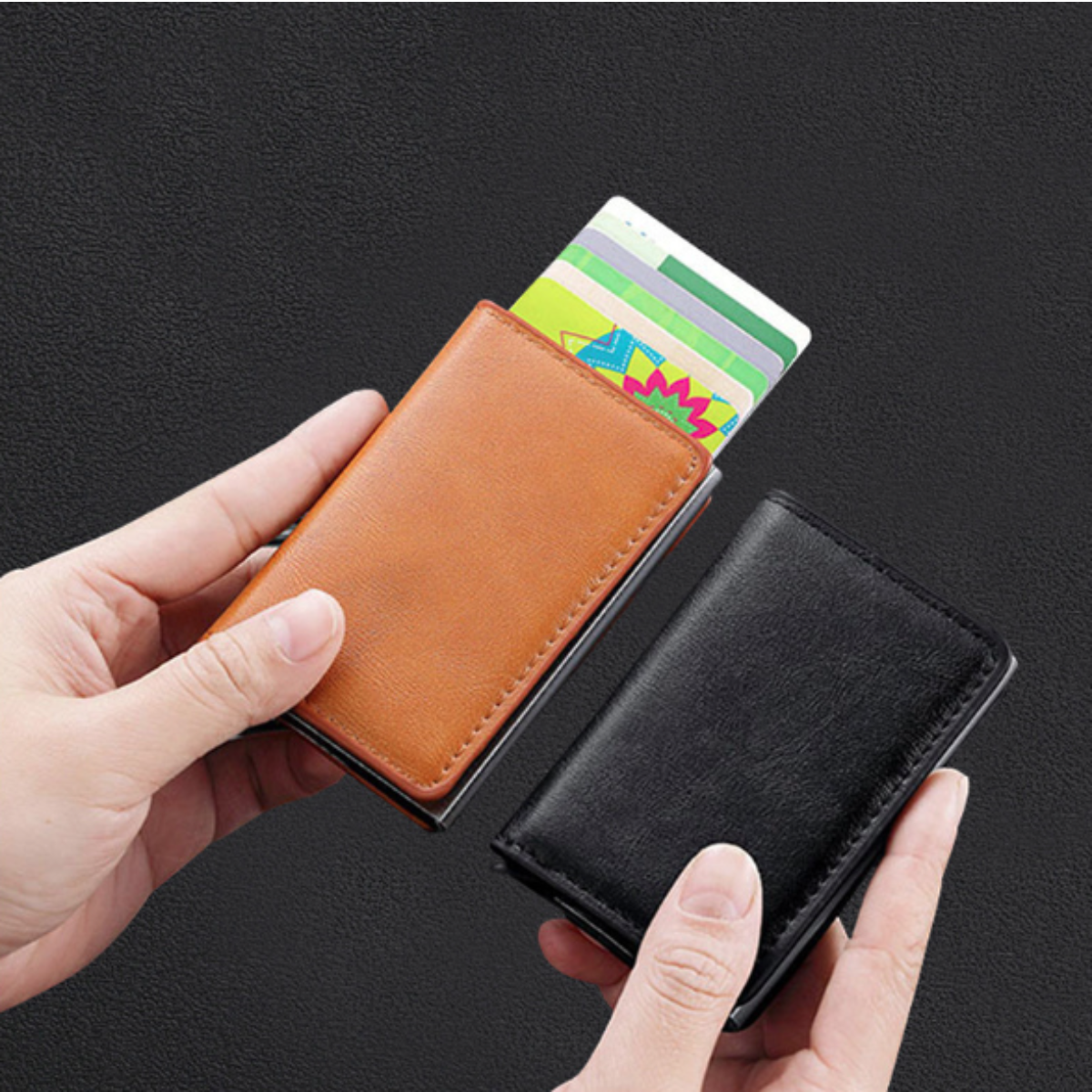 Carteira Masculina em Metal Carbon Slim com Proteção RFID