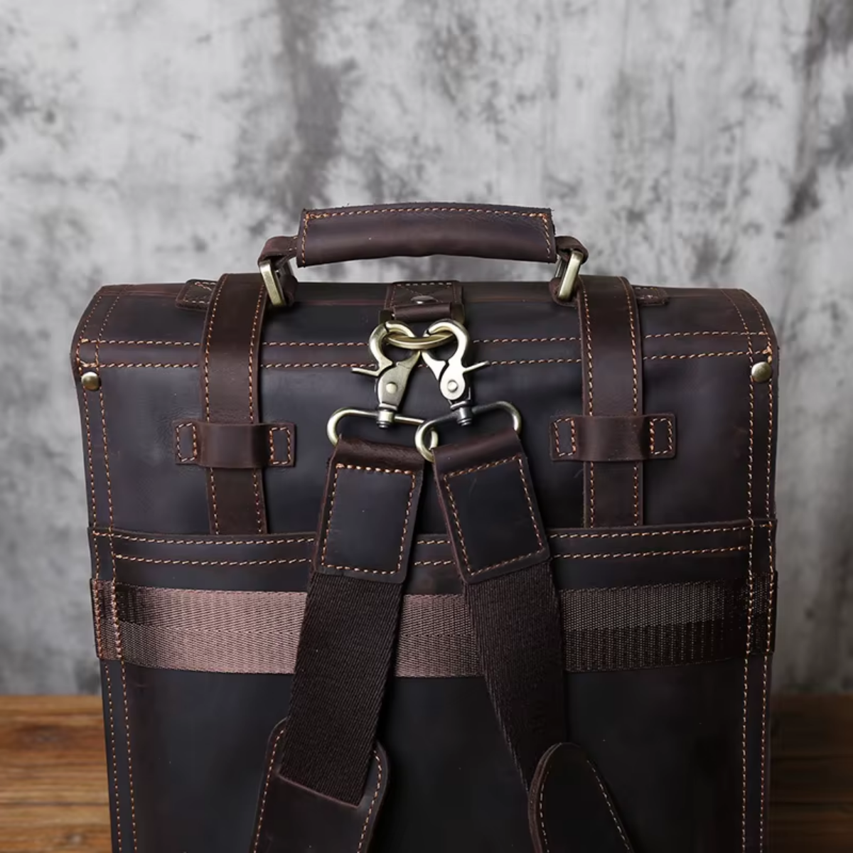Mochila em Couro Legítimo Pienza