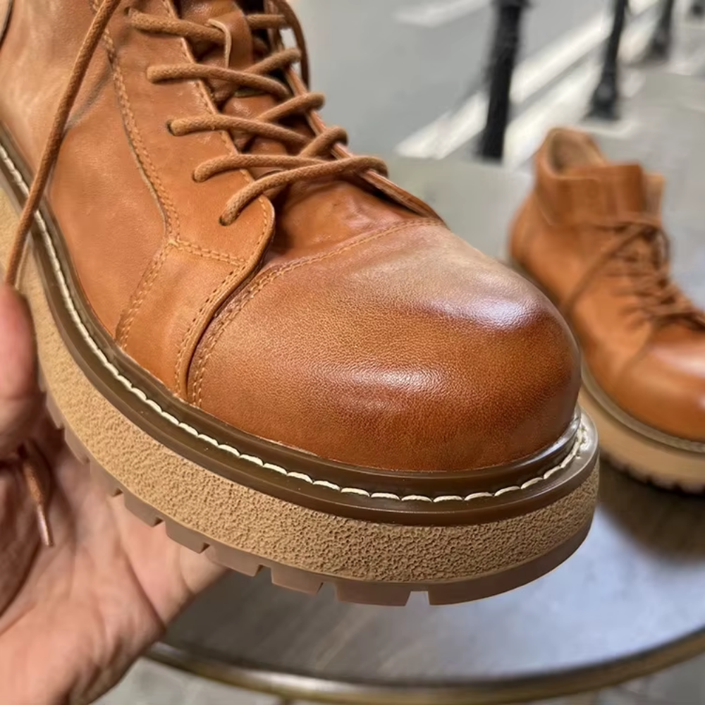 Bota Masculina em Couro Legítimo Stewart