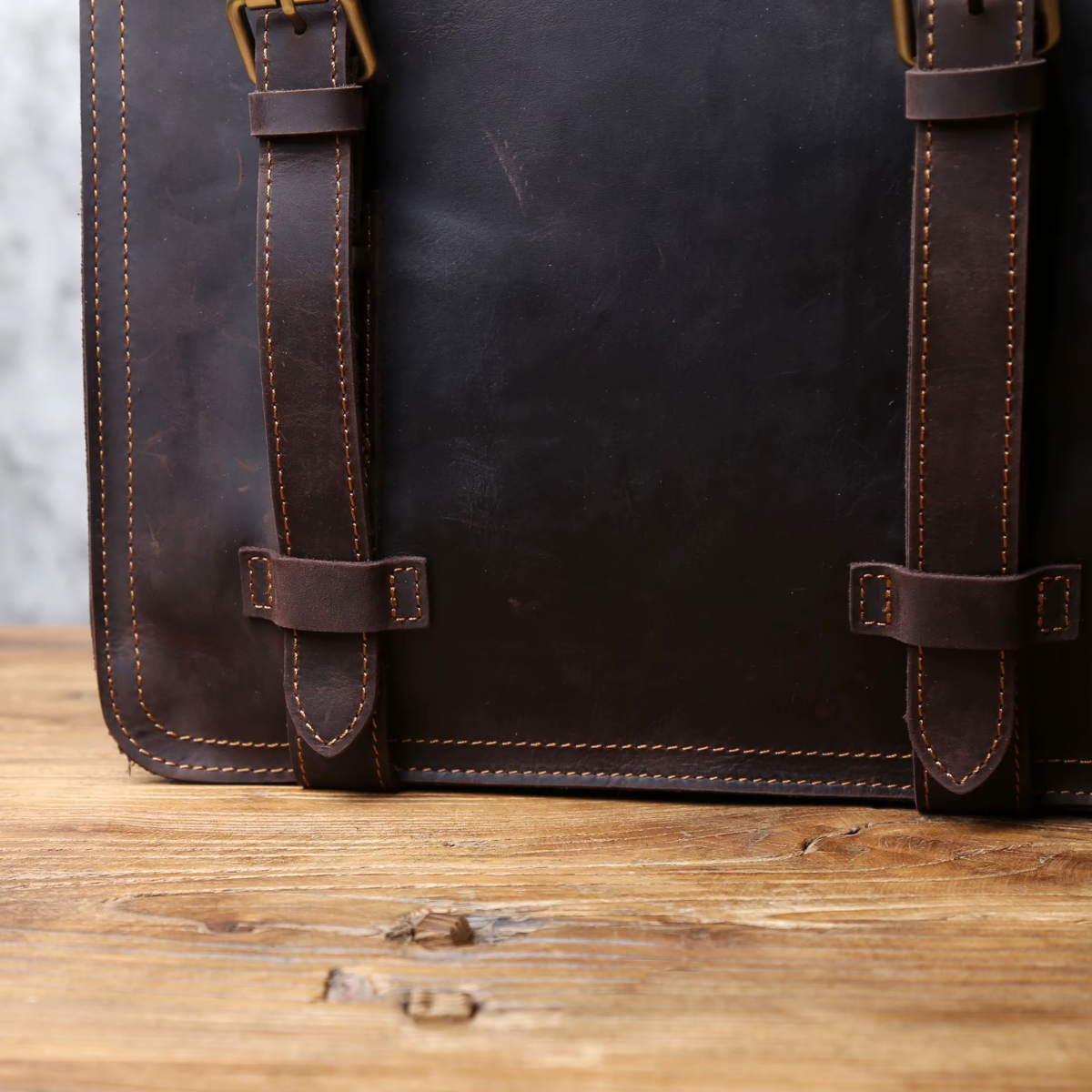 Mochila em Couro Legítimo Pienza