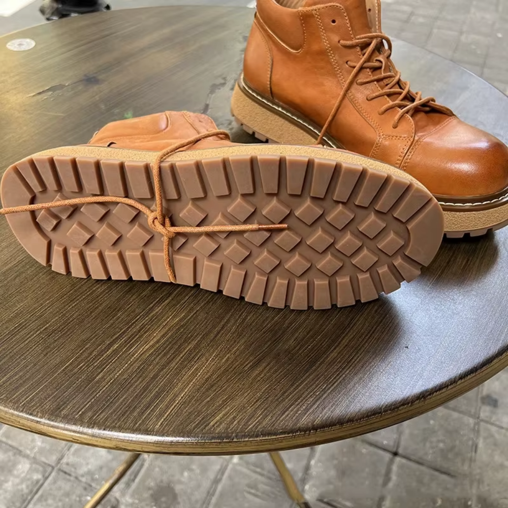 Bota Masculina em Couro Legítimo Stewart