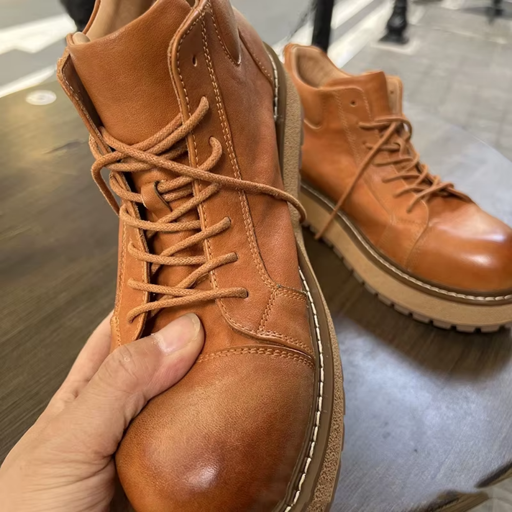 Bota Masculina em Couro Legítimo Stewart