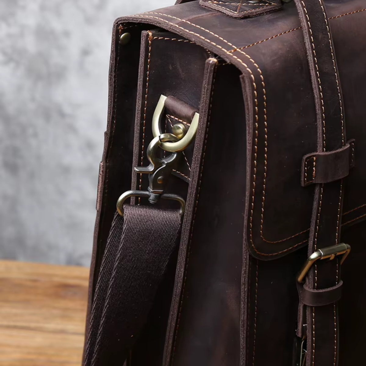 Mochila em Couro Legítimo Pienza