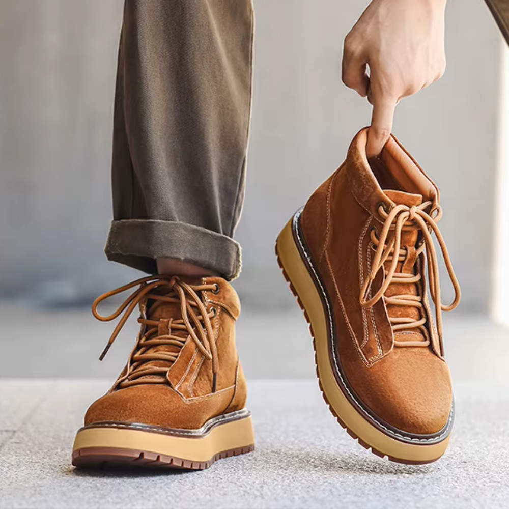 Bota Masculina em Camurça Legítima Octavius
