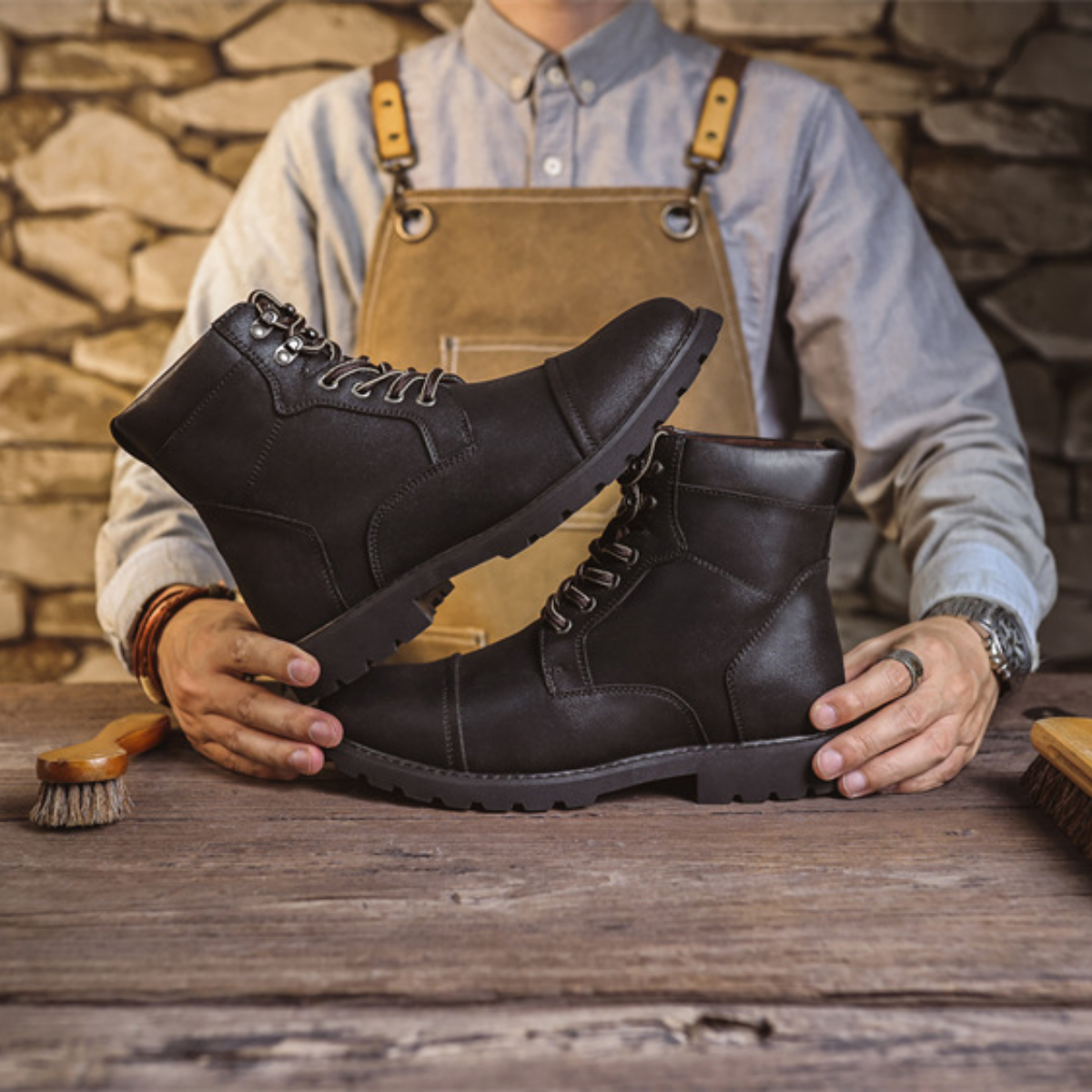Bota Masculina em Couro Michael