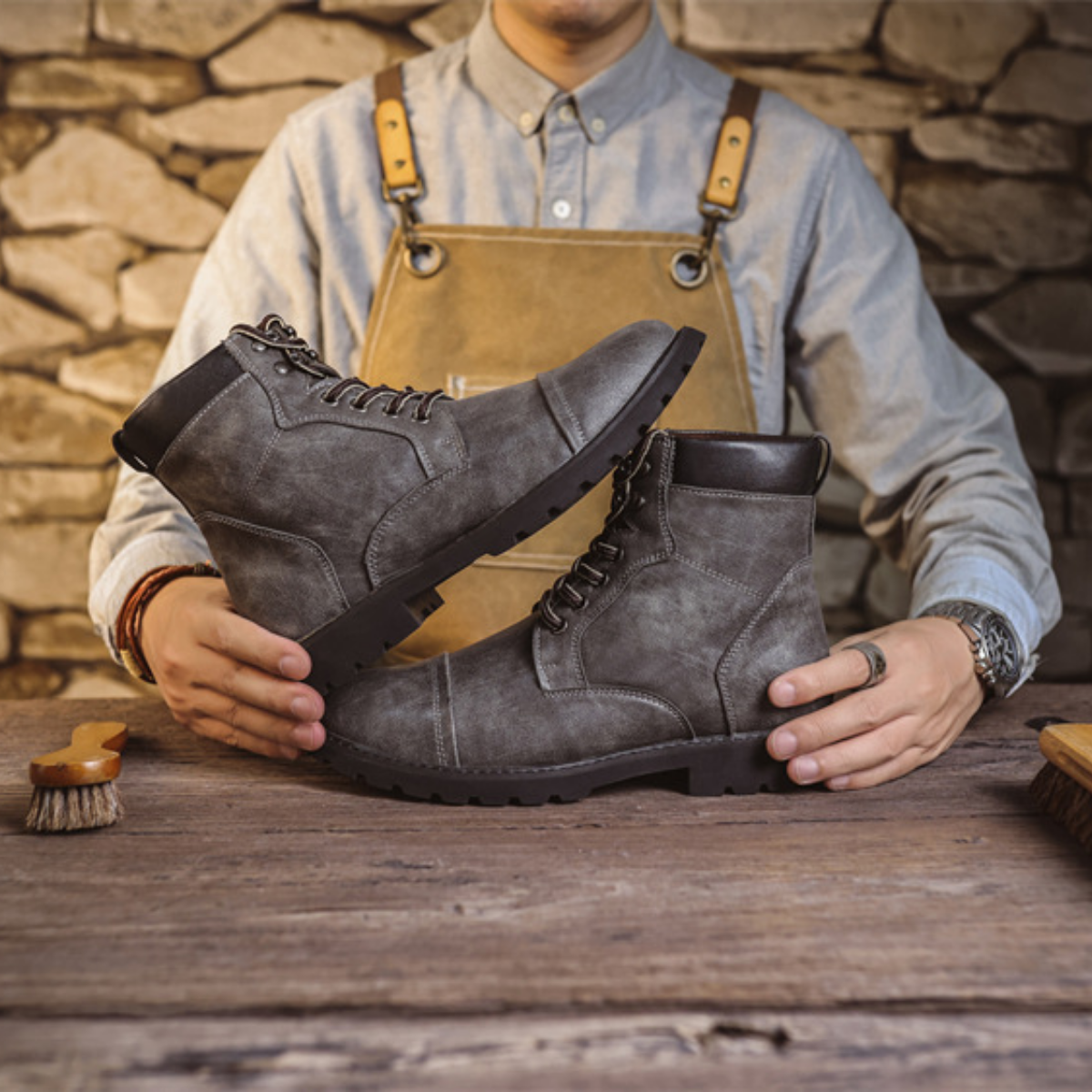 Bota Masculina em Couro Michael
