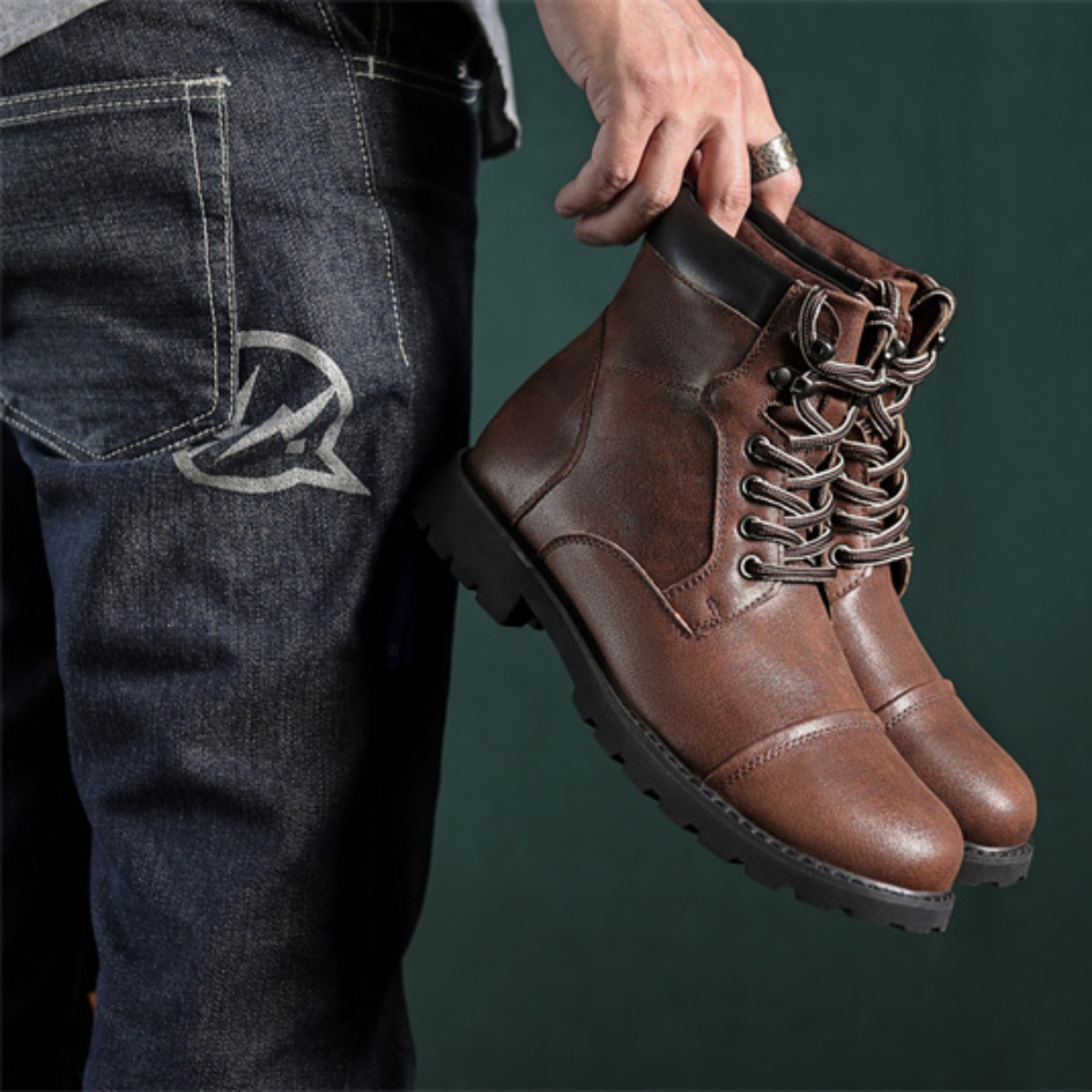 Bota Masculina em Couro Michael