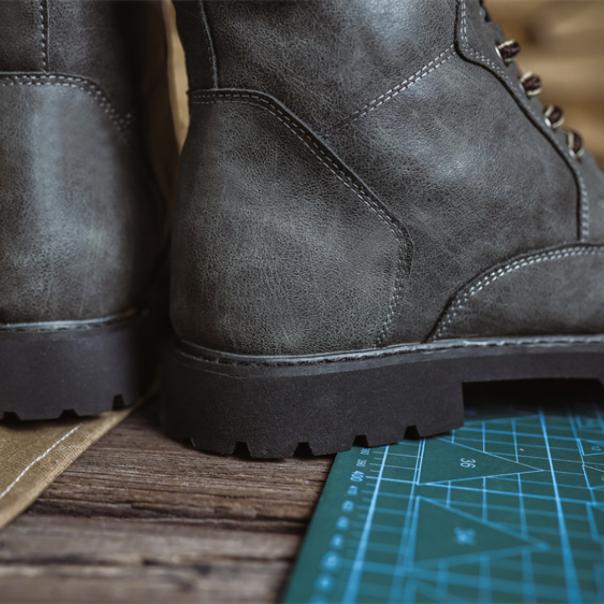 Bota Masculina em Couro Michael