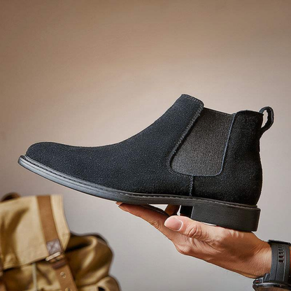 Bota Masculina em Couro Camurça St. Peter