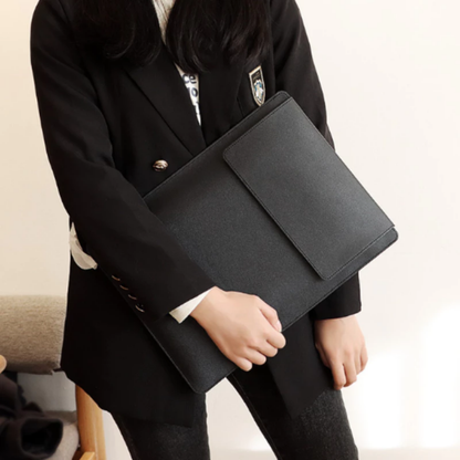 Capa Slim para Notebook em Couro Tecnológico com Suporte Dobrável