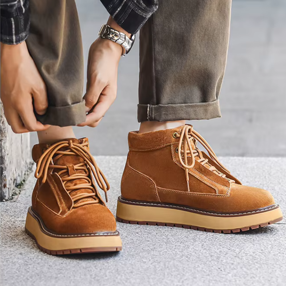 Bota Masculina em Camurça Legítima Octavius