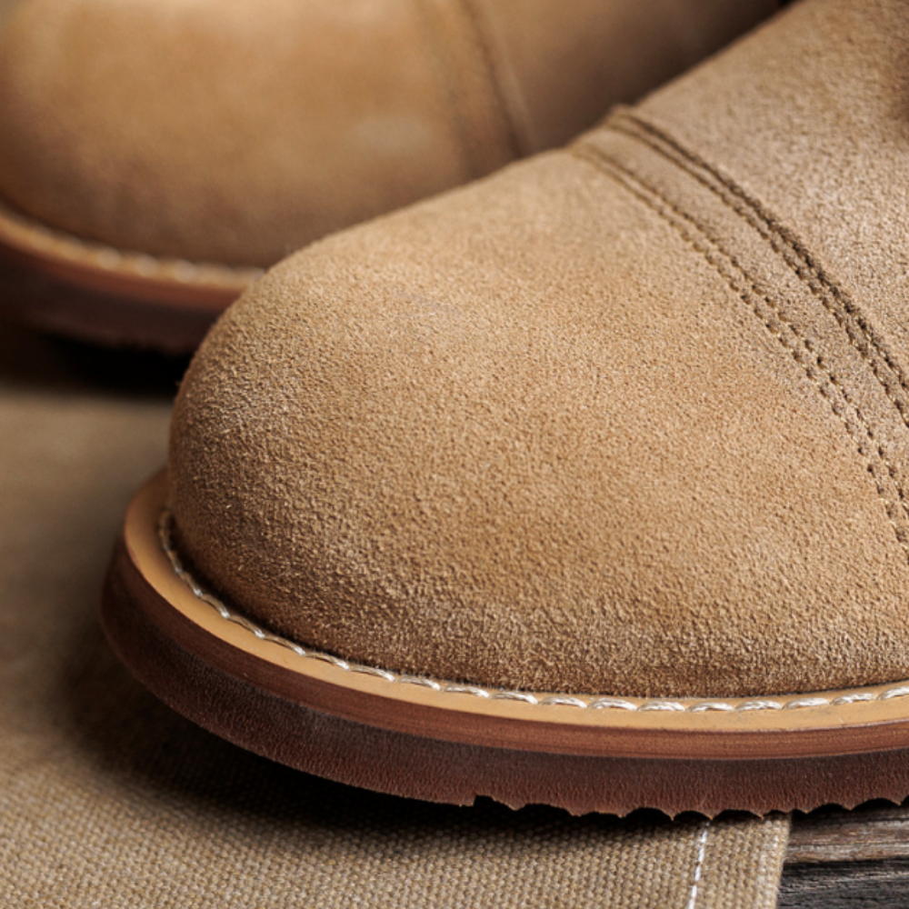 Bota Masculina em Couro Legítimo Camurça Theobald