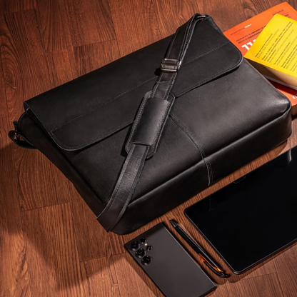 Bolsa Carteiro Masculina em Couro Legítimo Brisbane
