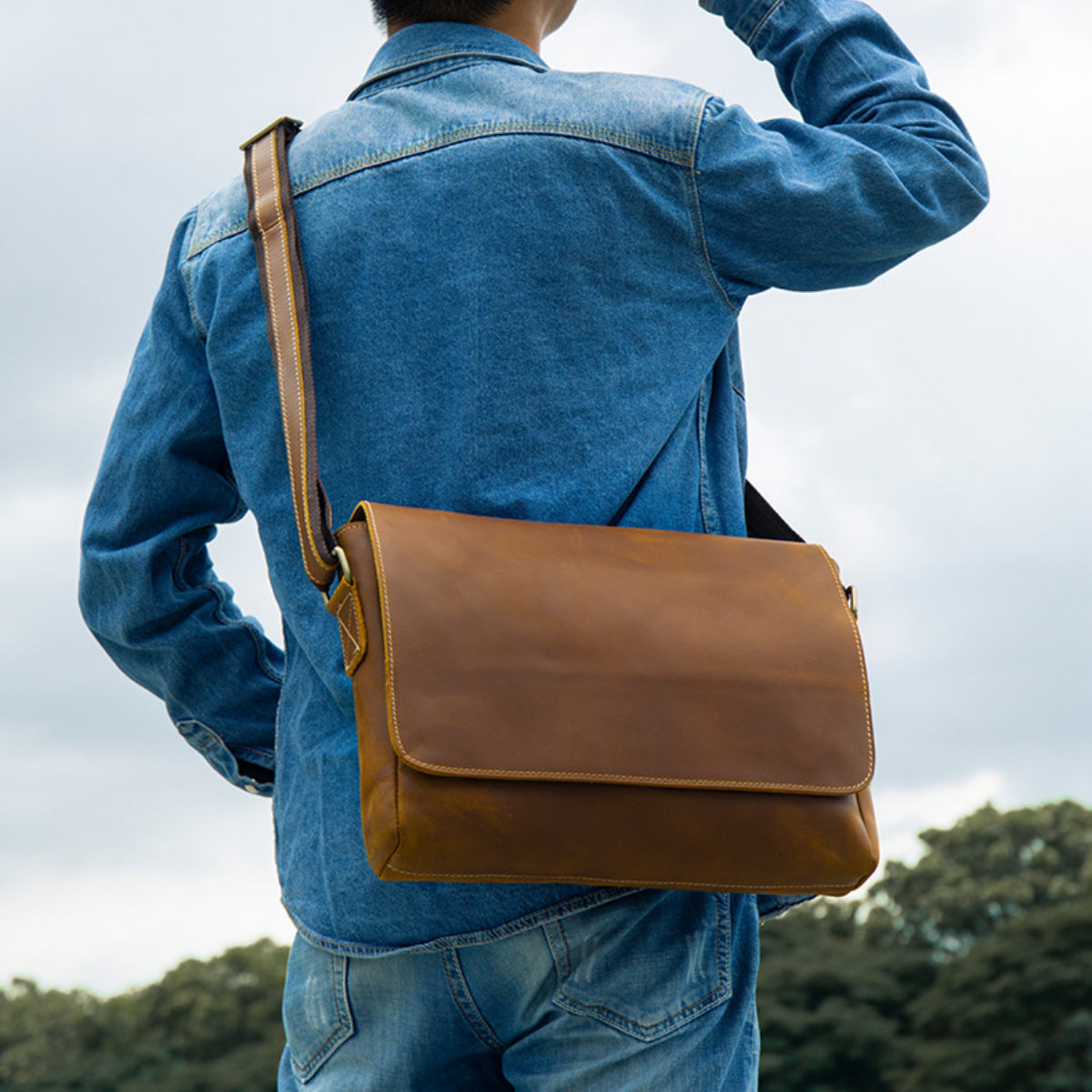 Bolsa Carteiro Masculina em Couro Legítimo Milwaukee