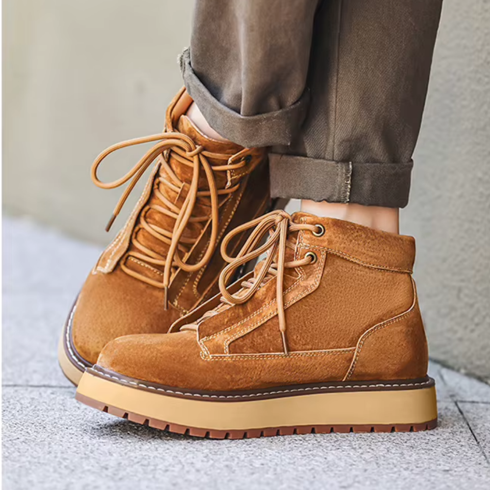 Bota Masculina em Camurça Legítima Octavius