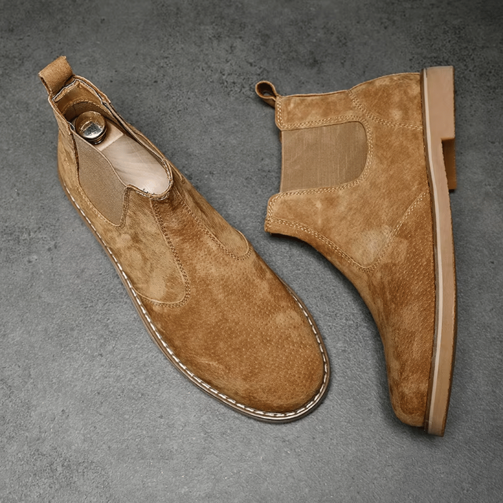 Bota de Camurça Rochester Caramelo