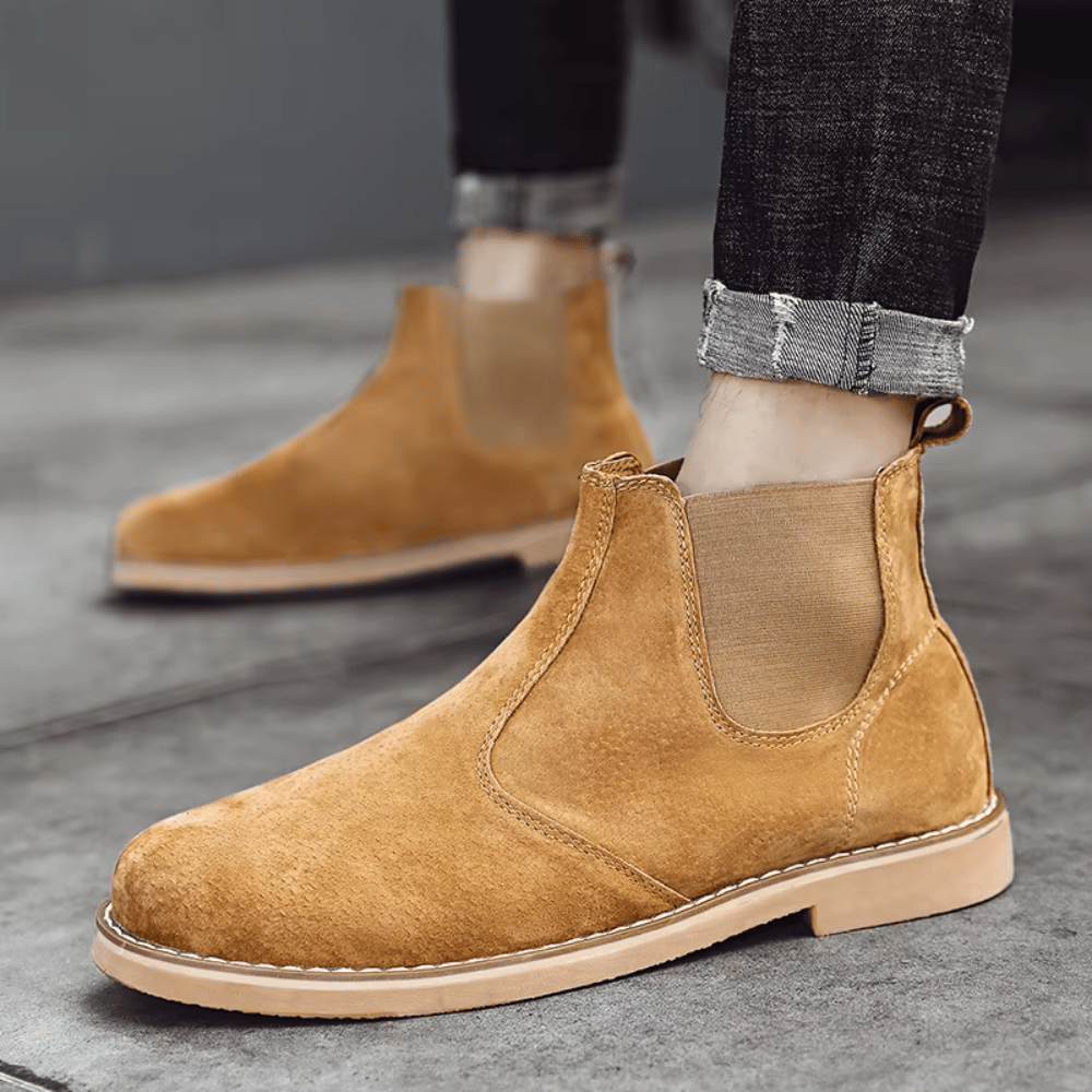 Bota de Camurça Rochester Caramelo