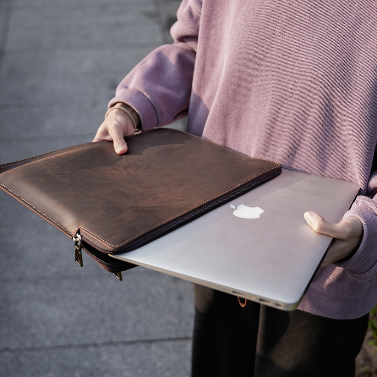Bolsa para Notebook em Couro Osaka