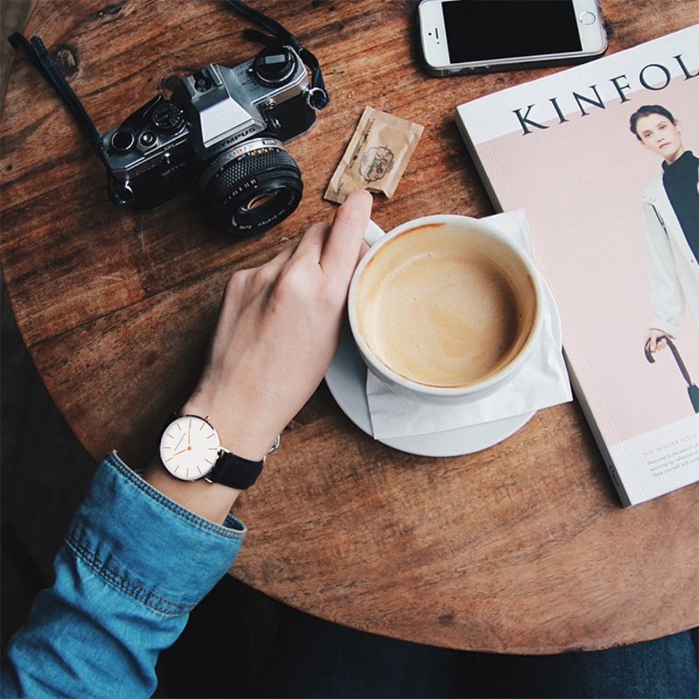 Relógio HM Classic White - Caixa Dourada