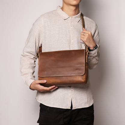 Bolsa Carteiro Masculina em Couro Legítimo Denver