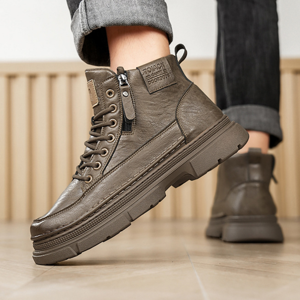 Bota Masculina Casual em Couro Hunter