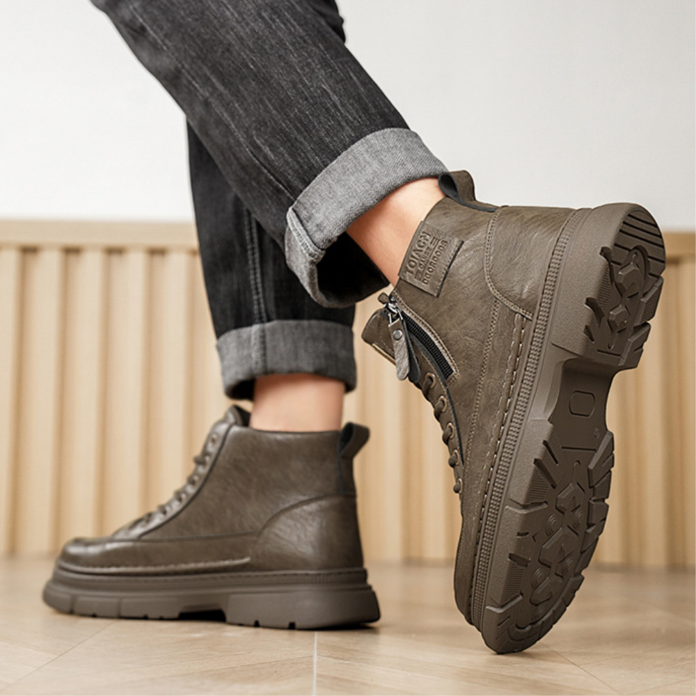 Bota Masculina Casual em Couro Hunter