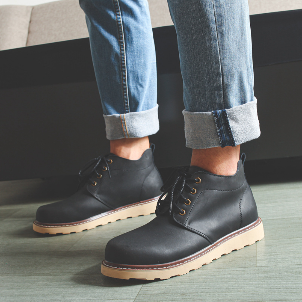 Bota Masculina em Couro Legítimo Wilfred