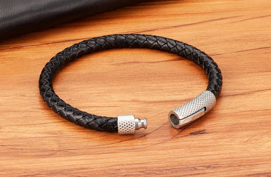 Pulseira Charles em Couro - Preta e Prateada