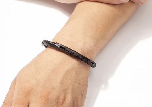 Pulseira Charles em Couro - Preta