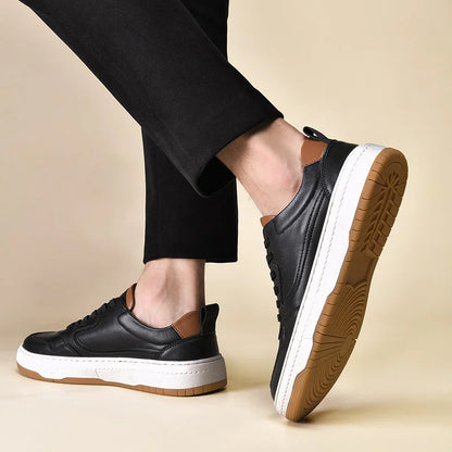 Tênis Casual Masculino em Couro Magnus