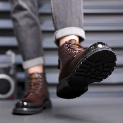Bota Masculina Premium em Couro Tecnológico Aurelius