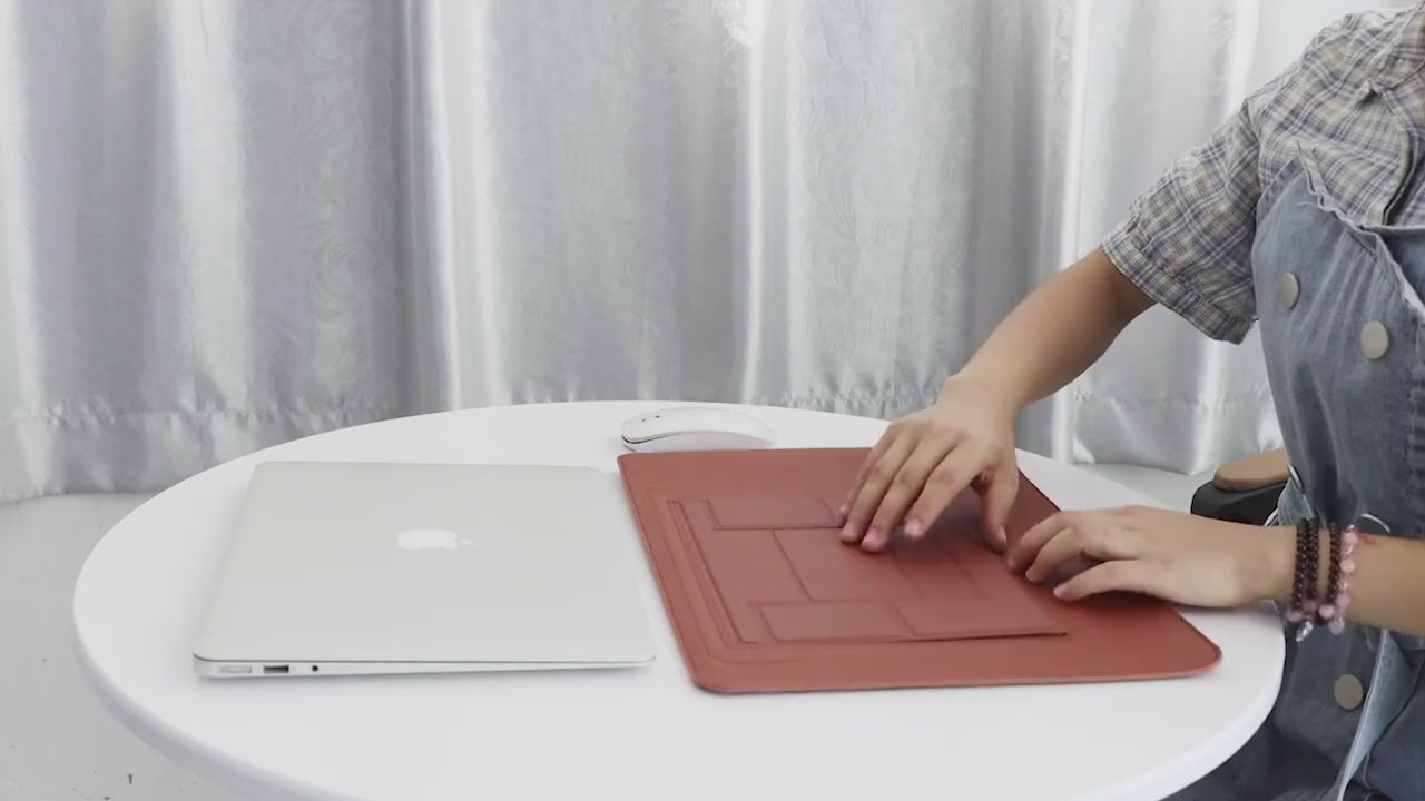 Capa Slim para Notebook em Couro Tecnológico com Suporte Dobrável